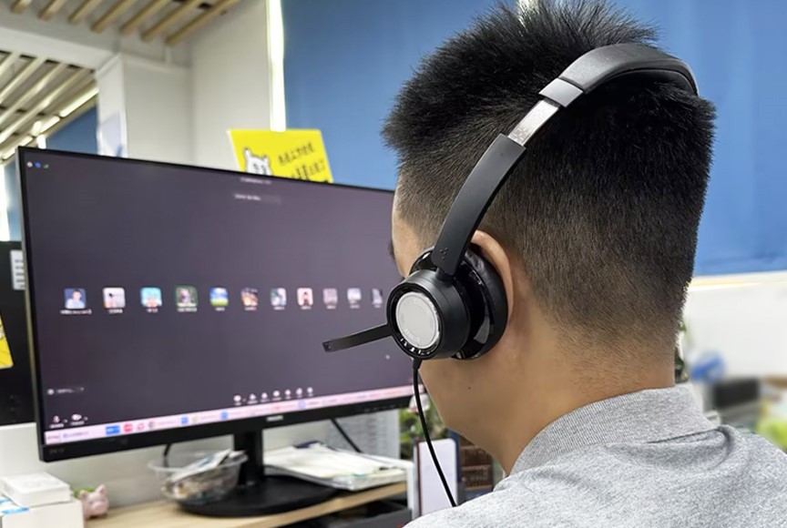 Jerry with New Bee headset Jerry with New Bee headset